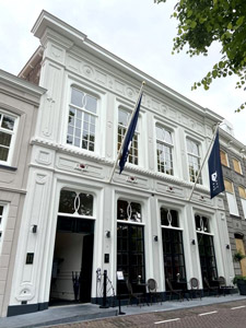 Team_Leisure-Inspiring_Moments-Beleef_Schitterend_Schouwen-web02 Voorzijde Hotel Mondragon. Beleef schitterend Schouwen.